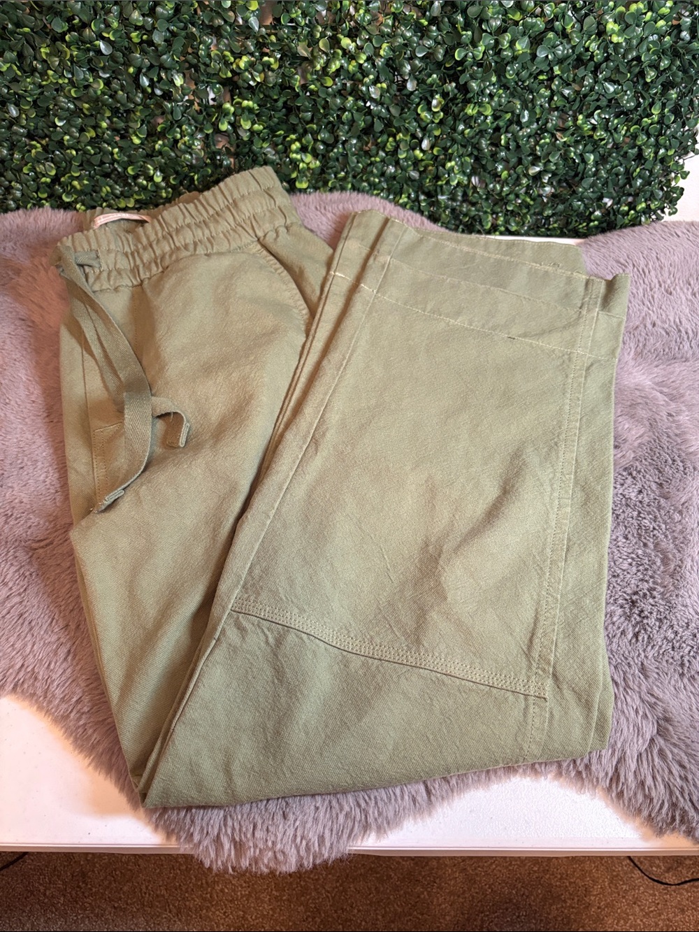 Everlane Olive Green Straight-Leg Drawstring Pants Size Medium